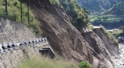 विभिन्न राजमार्गका पाँच खण्ड पूर्ण अवरुद्ध, आठ सडकखण्डमा एकतर्फी आवागमन