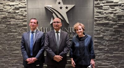 विष्णुप्रसाद पौडेल र एलिस अलब्राइट