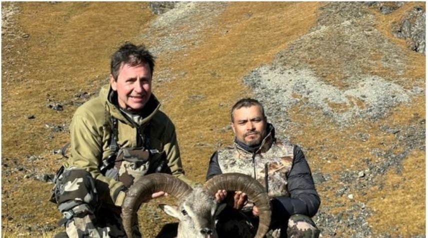 मुलुकको एकमात्र ढोरपाटन सिकार आरक्षमा नाउर, झारल र बँदेलको सिकार गर्नका लागि पहिलो याम सुरु भएको छ । वन तथा वातावरण मन्त्रालयको राष्ट्रिय निकुञ्ज तथा