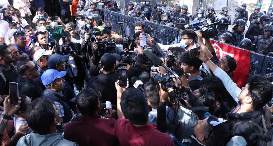 प्रधानमन्त्रीविरुद्ध चर्को नाराबाजी गर्ने रास्वपाका नेता–कार्यकर्ता पक्राउ