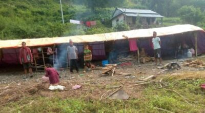 बाढी पहिरोबाट विस्थापित परिवार त्रिपालमुनि