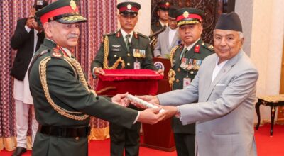 राष्ट्रपतिद्वारा भारतीय सेनाध्यक्षलाई ‘मानार्थ महारथीको दर्ज्यानी चिन्ह’ प्रदान