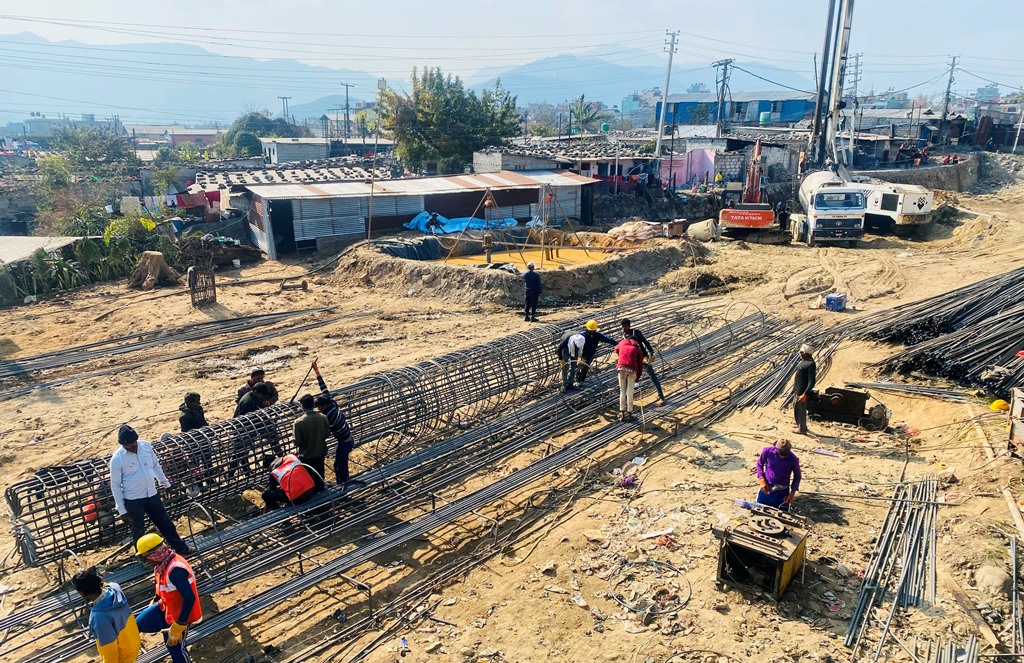 सेती नदीको पुल निर्माण