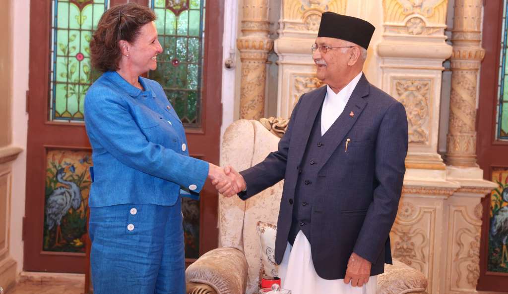 प्रधानमन्त्री ओलीसँग अष्ट्रेलियाका राजदूतको शिष्टाचार भेट