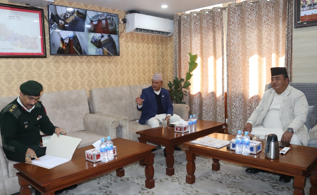 दीपक खड्का