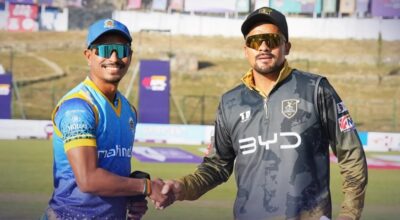 काठमाडौँ गुर्खाज टस जितेर बलिङ गर्दै