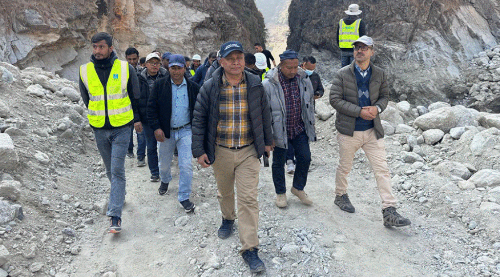 फास्ट ट्र्याक निर्माणमा वैकल्पिक व्यवस्थामार्फत बिजुली दिइने