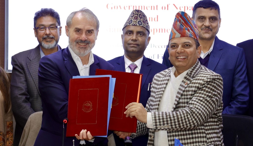 नेपाल र एडिबीबीच २१ अर्ब २३ करोडको सहयोग सम्झौता