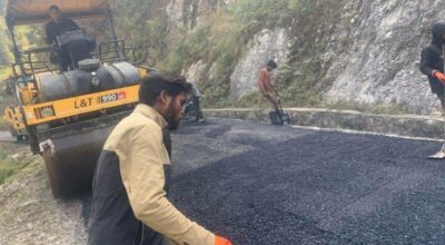 पर्वतको लुङ्खु–हुवास सडक धमाधम कालोपत्र हुँदै