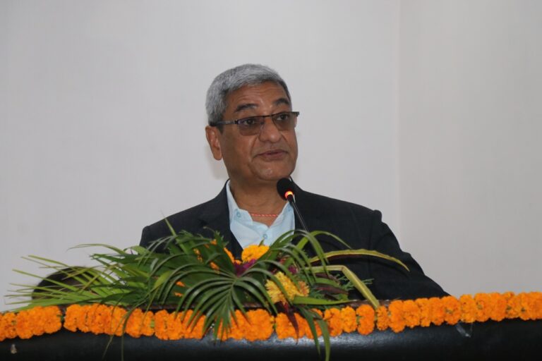 रमेश लेखक