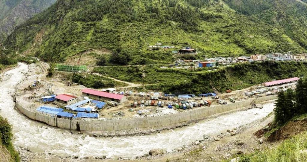 रसुवामा निर्माणाधीन सुक्खा बन्दरगाह