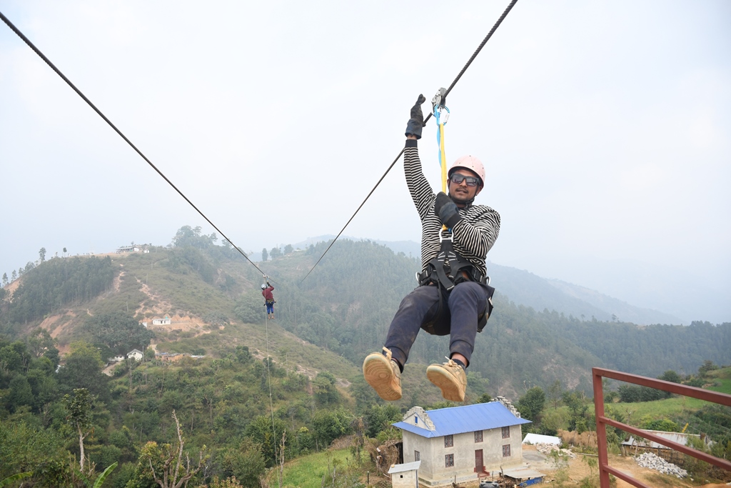 घोरदौरामा जीपलाइन