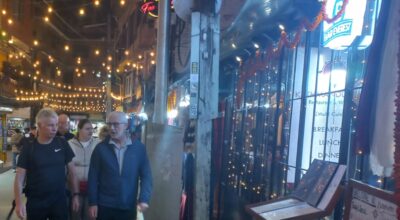 ठमेलमा पर्यटक