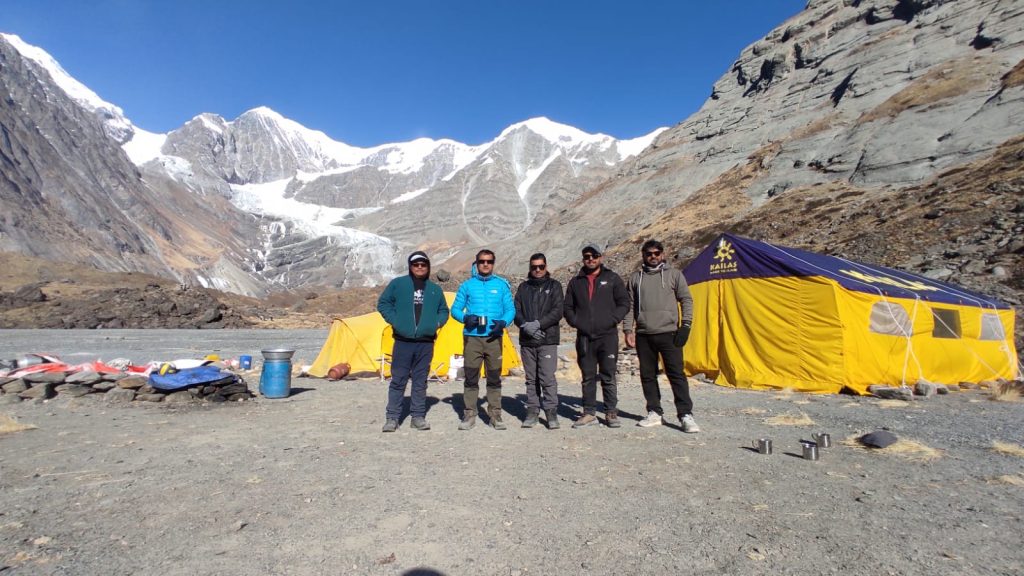 अन्नपूर्ण आधार शिविर