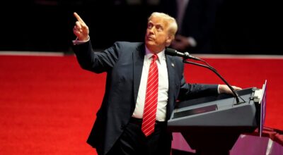 डोनाल्ड ट्रम्प