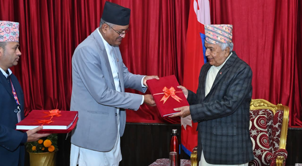 राष्ट्रपतिसमक्ष महान्यायाधिवक्ताको वार्षिक प्रतिवेदन पेस