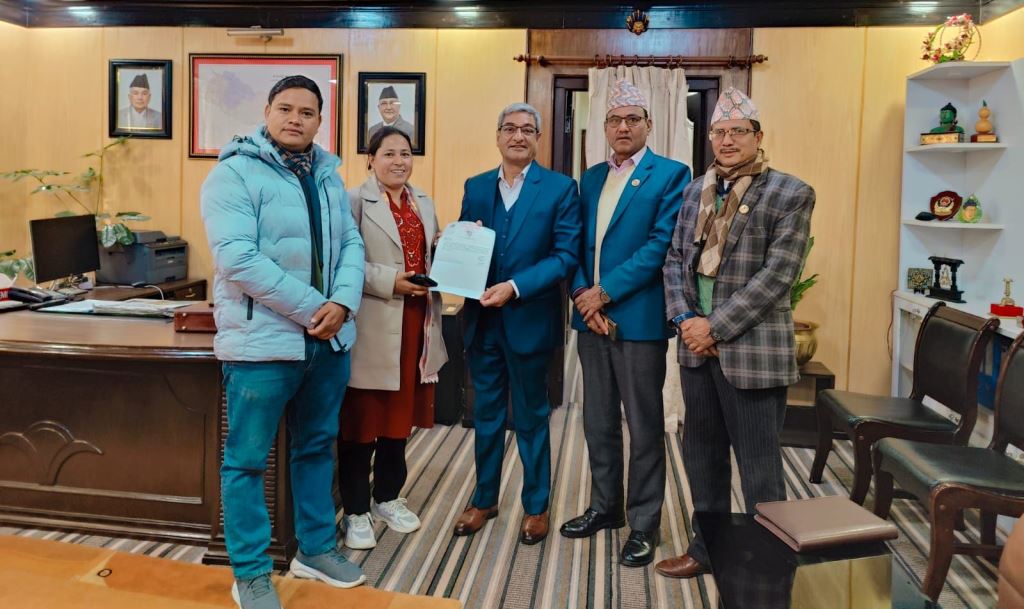 रमेश लेखक