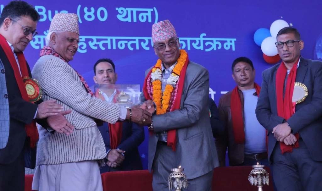 थानकोटदेखि धुलिखेलसम्म बस सेवा सञ्चालनमा