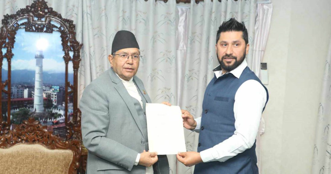 देवराज घिमिरे र रवि लामिछाने