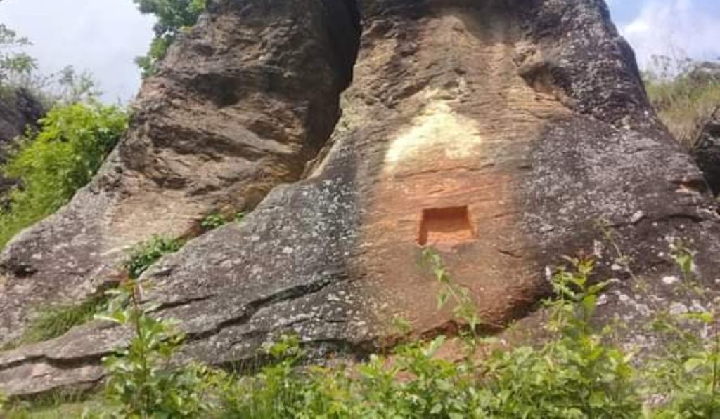 सरस्वती गुफा