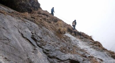 डोरीमा झुण्डिएर यात्रा