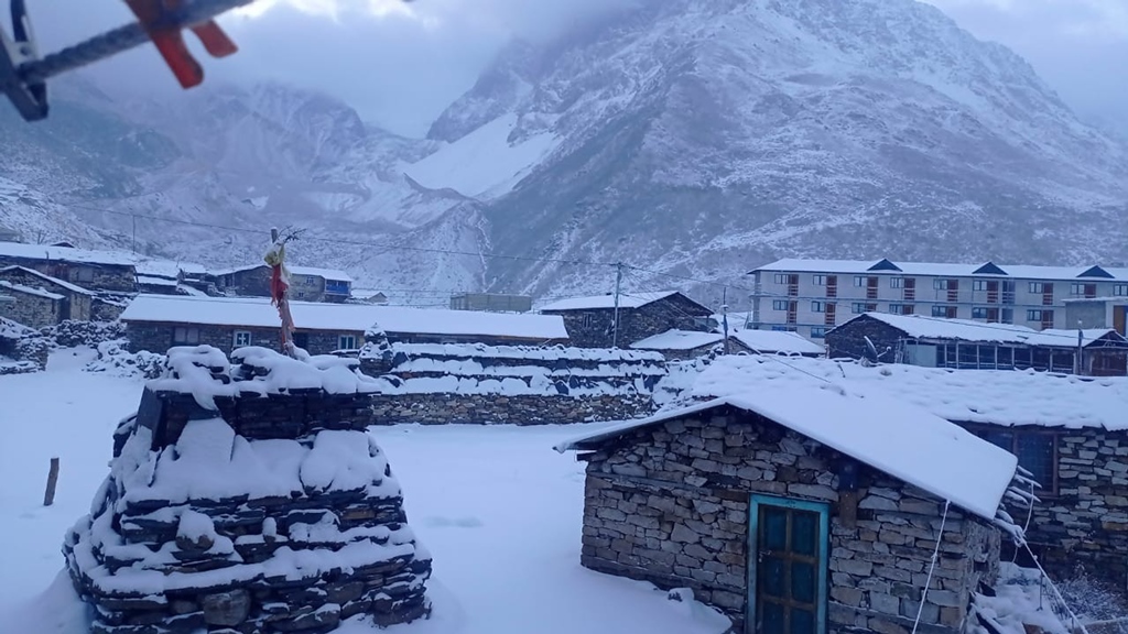 उत्तरी गोरखाको नुब्री भ्यालीमा हिमपात