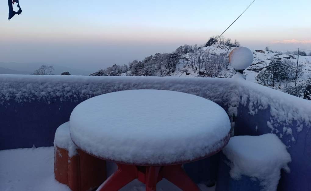 पाथीभरा क्षेत्रमा यस वर्षकै बाग्लो हिमपात