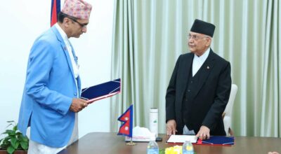 काठमाडौँ विश्वविद्यालयका नवनियुक्त उपकुुलपति वाग्लेले लिए शपथ