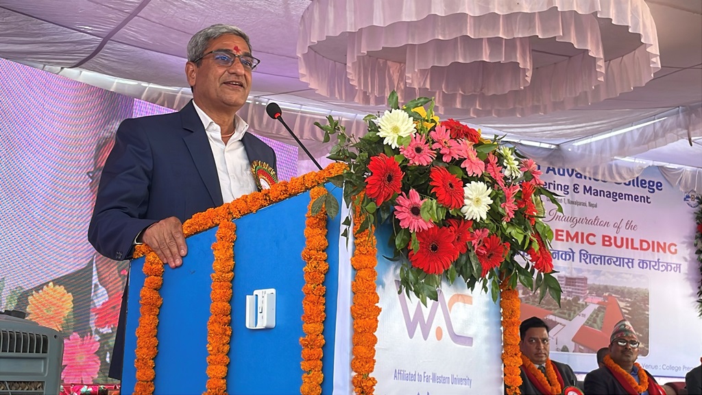 रमेश लेखक