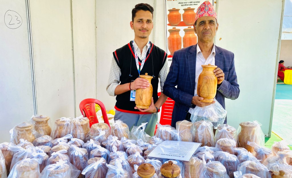 भारतीयको रोजाइमा सिन्की, नेपाली हस्तकला र विजयसालका भाँडा