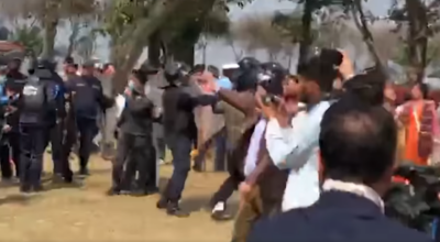 पोखरामा नगर प्रहरी र कोटिहोम आयोजकबीच झडप हुँदा एक दर्जन घाइते