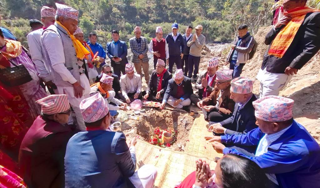 गल्धाफाँट र कठैडाँडा जोड्ने पुल शिलान्यास