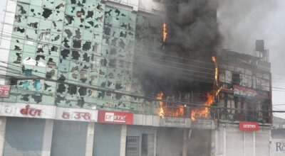 तीनकुनेको एक निजी घरमा राजावादीले लगाए आगो