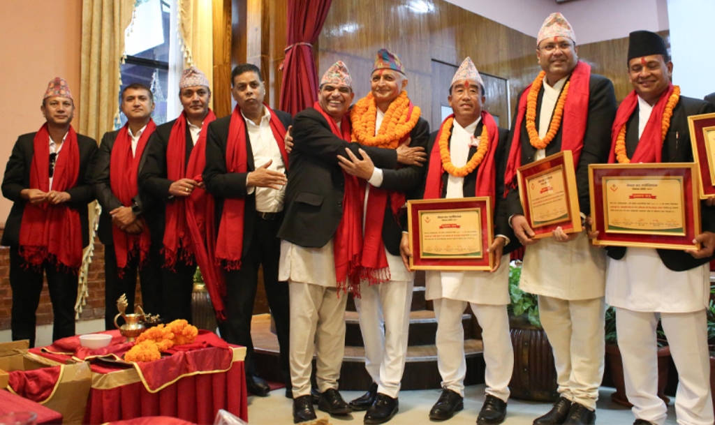 नेपाल बारमा नयाँलाई पदभार हस्तान्तरण