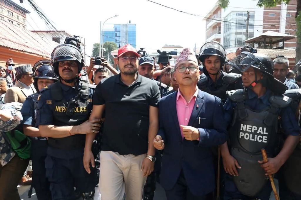 राप्रपाका अध्यक्ष लिङ्देनसहित तीन जना पक्राउ