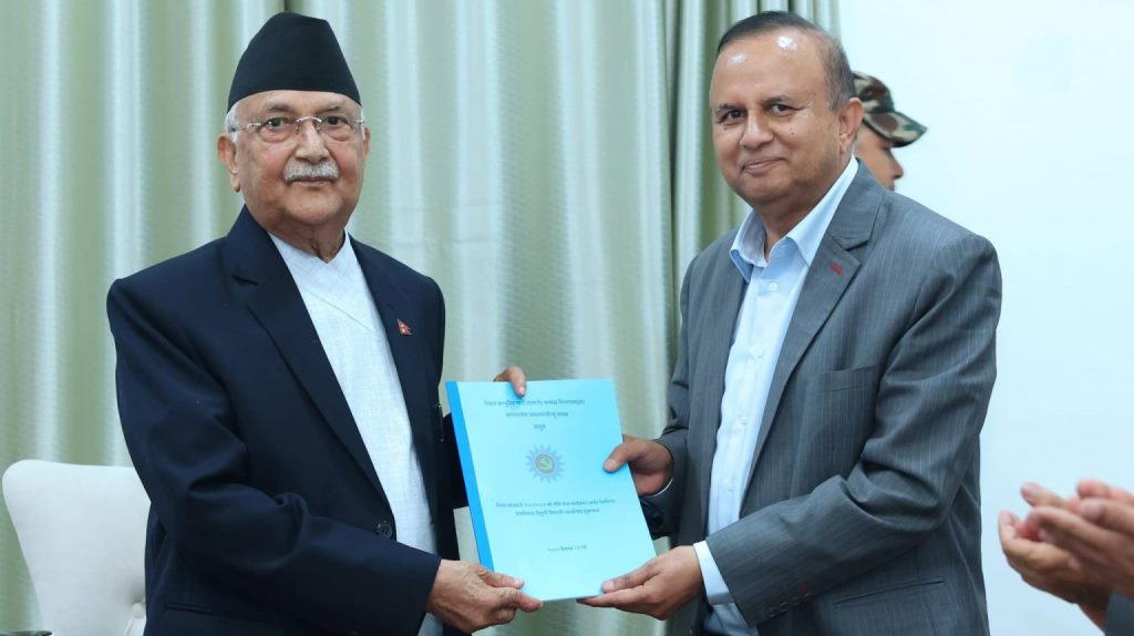 प्रधानमन्त्रीसमक्ष आगामी नीति तथा कार्यक्रमका लागि एमालेद्वारा सुझाव पेस