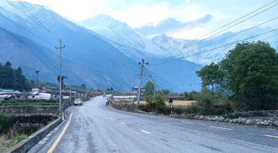 उपल्लो मुस्ताङ जोड्ने ३३ केभी प्रशारणलाइन धमाधम