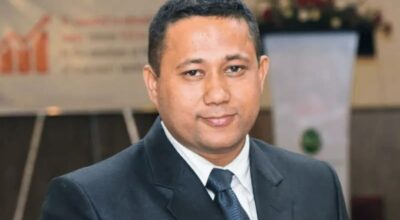 शिशिर खनाल