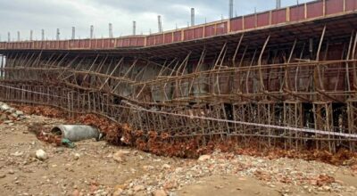 उदयपुरमा निर्माणाधीन पक्की पुल भत्कियो