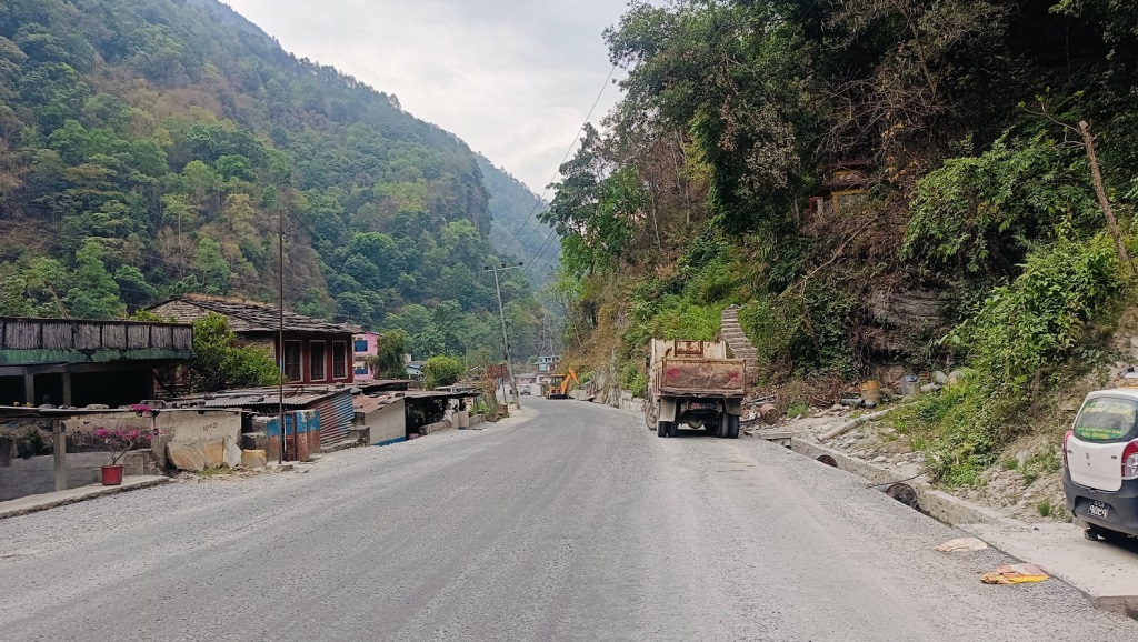 कालीगण्डकी करिडोर : राहुघाट–तातोपानी १४ किलोमिटर कालोपत्र