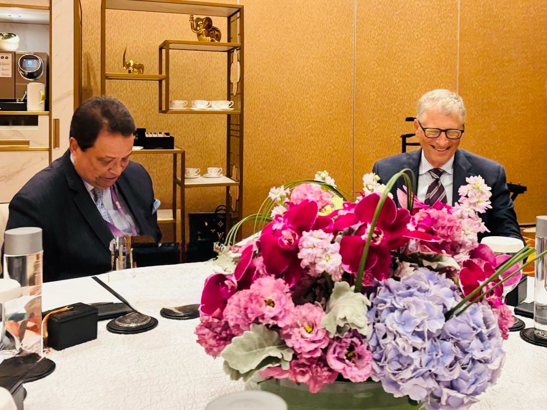 बिल गेट्स र विनोद चौधरीवीच भेटवार्ता