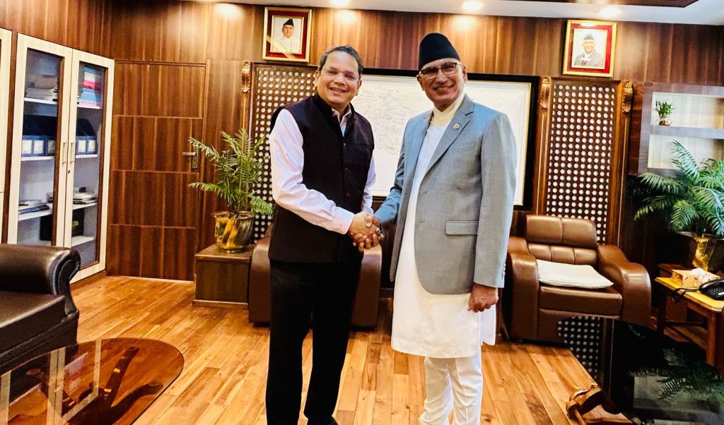 अर्थमन्त्री पौडेल र भाजपाका विदेश विभाग प्रमुख चौथाइवालेबीच भेटवार्ता