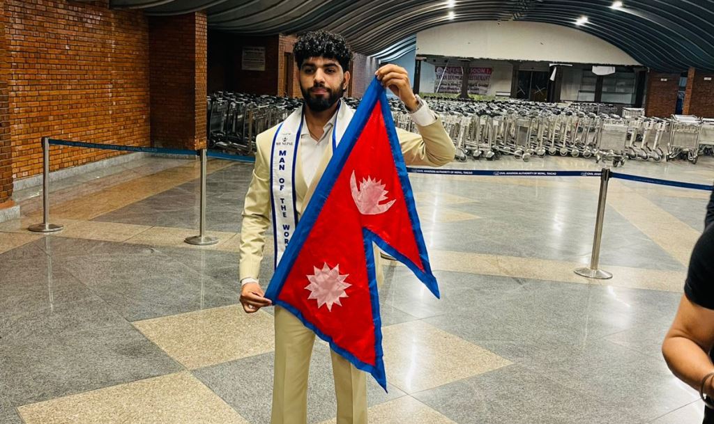 आयुष दुलाल