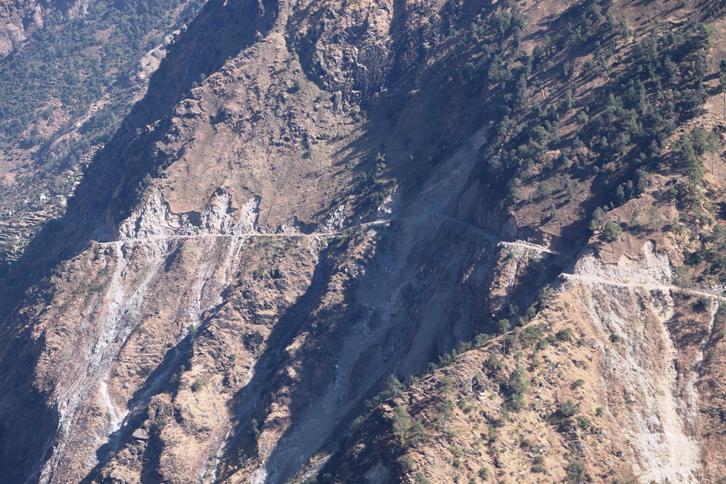 दार्चुला–टिङ्कर सडक निर्माण