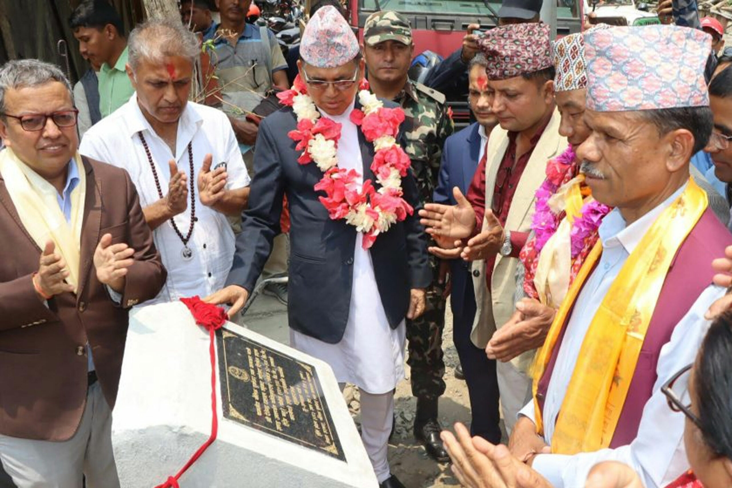 ३१ वर्षपछि महुरे–फोक्सिङटार सडक कालोपत्र हुँदै