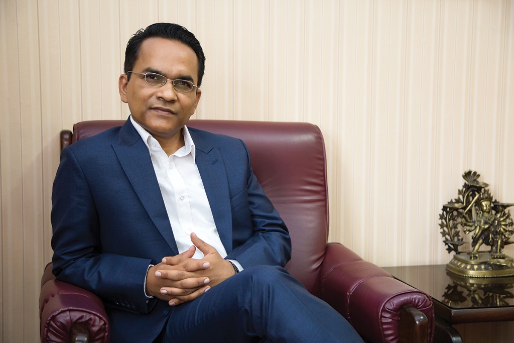 डा. विश्व पौडेल