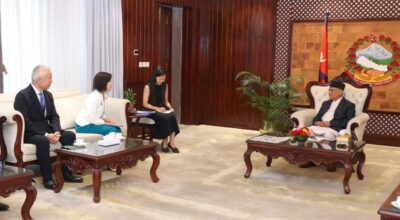 प्रधानमन्त्री ओलीसँग जापानका उपपरराष्ट्रमन्त्रीको शिष्टाचार भेट