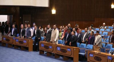 प्रतिपक्षद्वारा सदन अवरोध