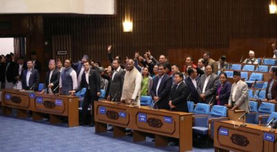 प्रतिपक्षद्वारा सदन अवरोध