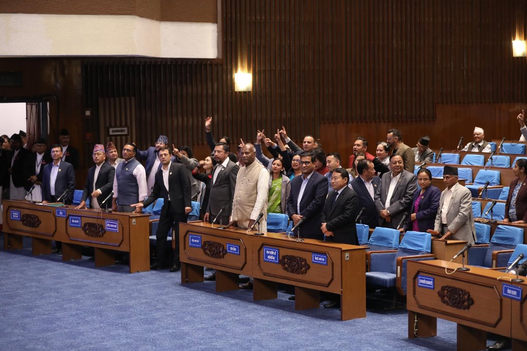 प्रतिपक्षद्वारा सदन अवरोध